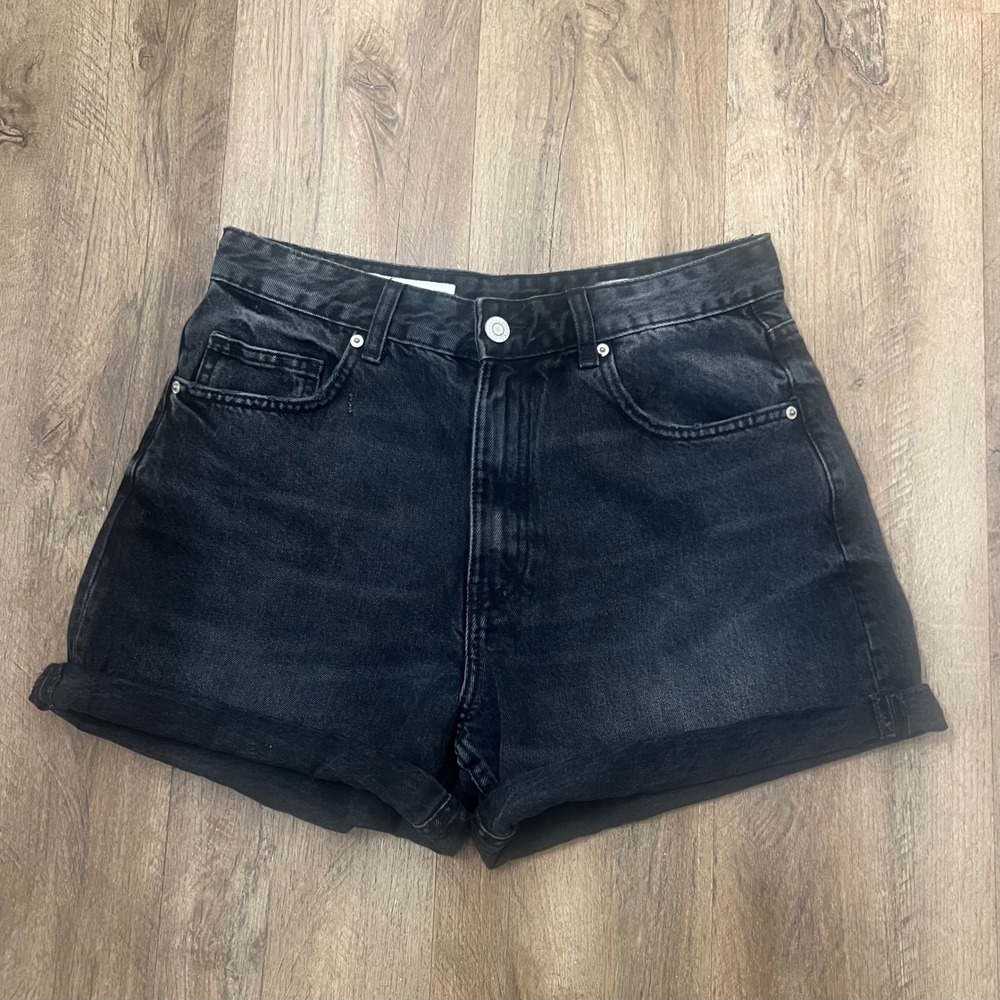 Zara Womens High Waisted Denim Shorts Washed Black Cuffed Size 8โ